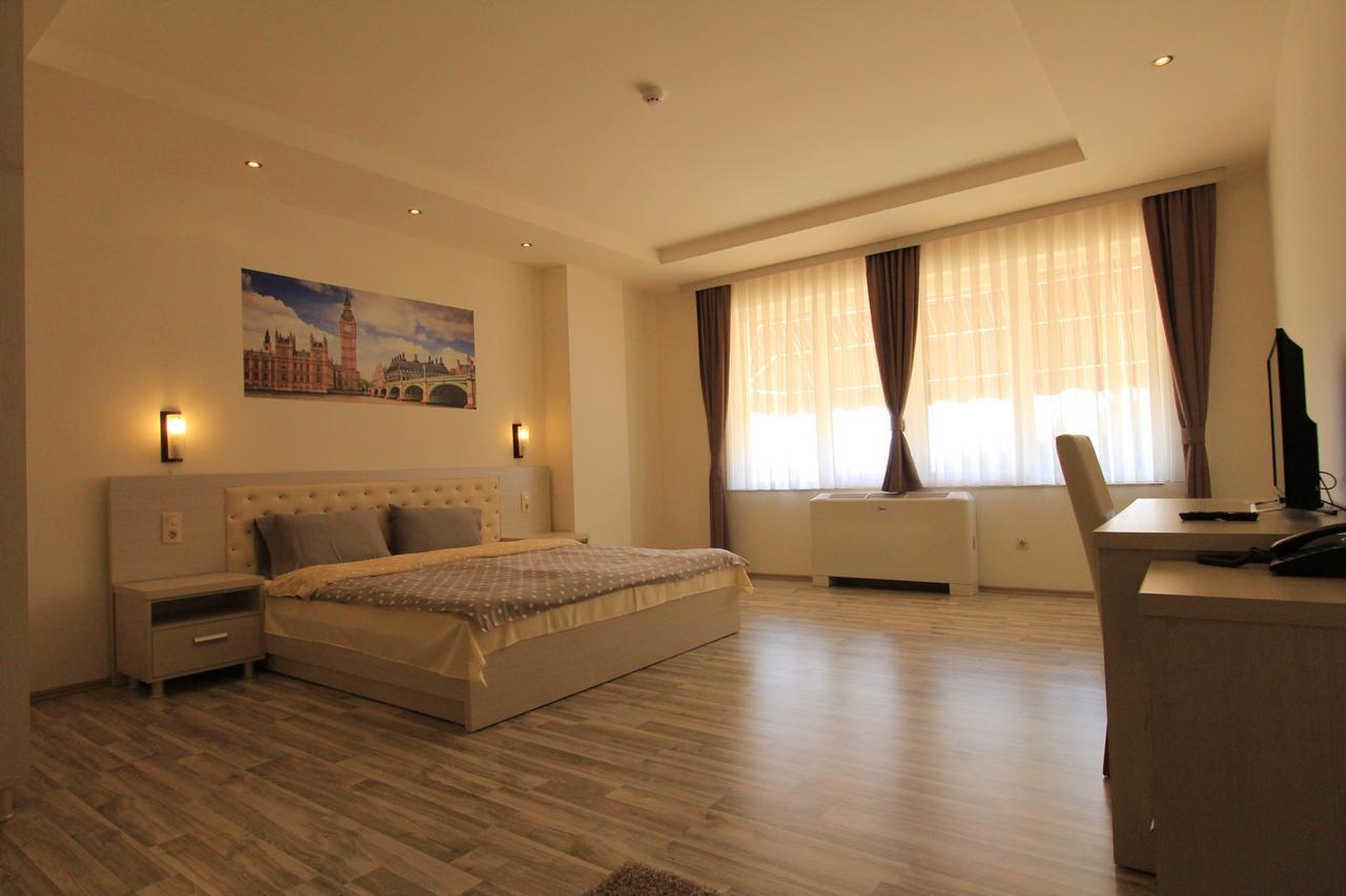 Hotel La Villa Gjakova 客房 照片